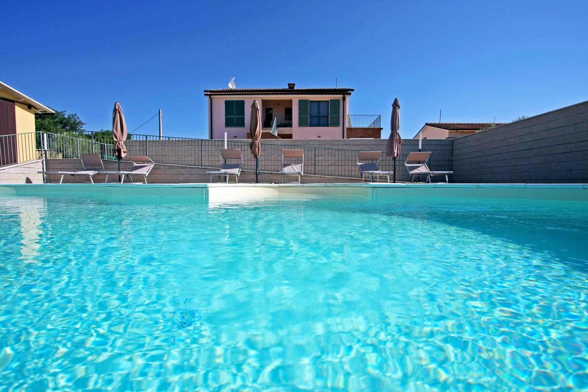 Villa La Collina del Girasole Montecastrilli Esterno foto