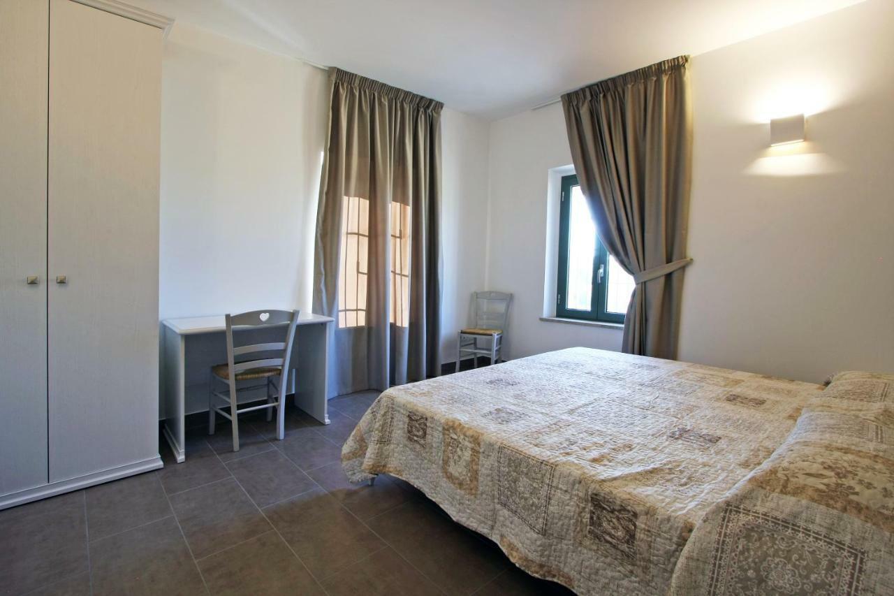 Villa La Collina del Girasole Montecastrilli Esterno foto